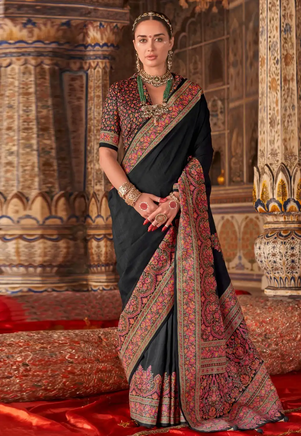 Black Silk Saree With Blouse 318440