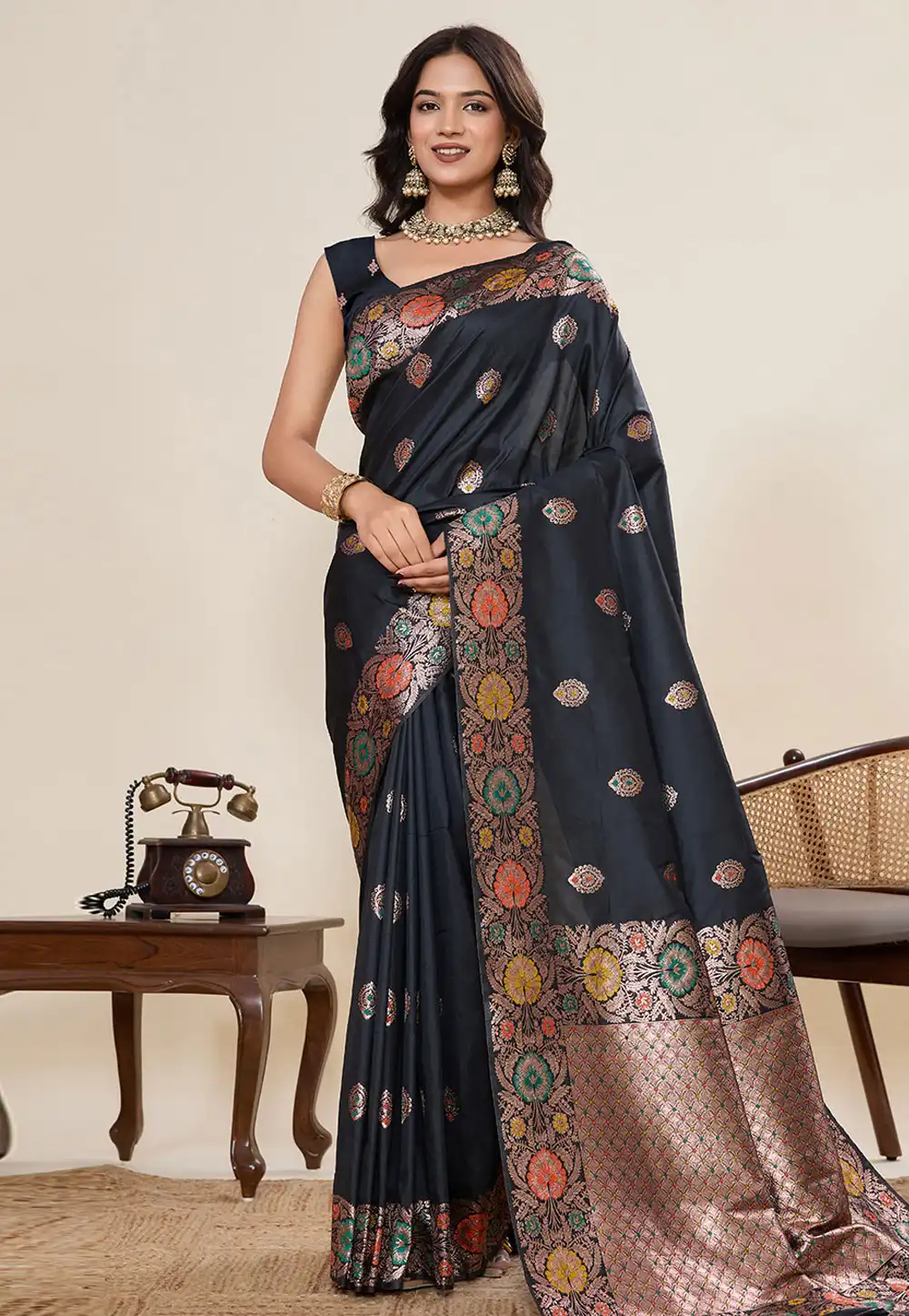 Black Silk Saree With Blouse 317236