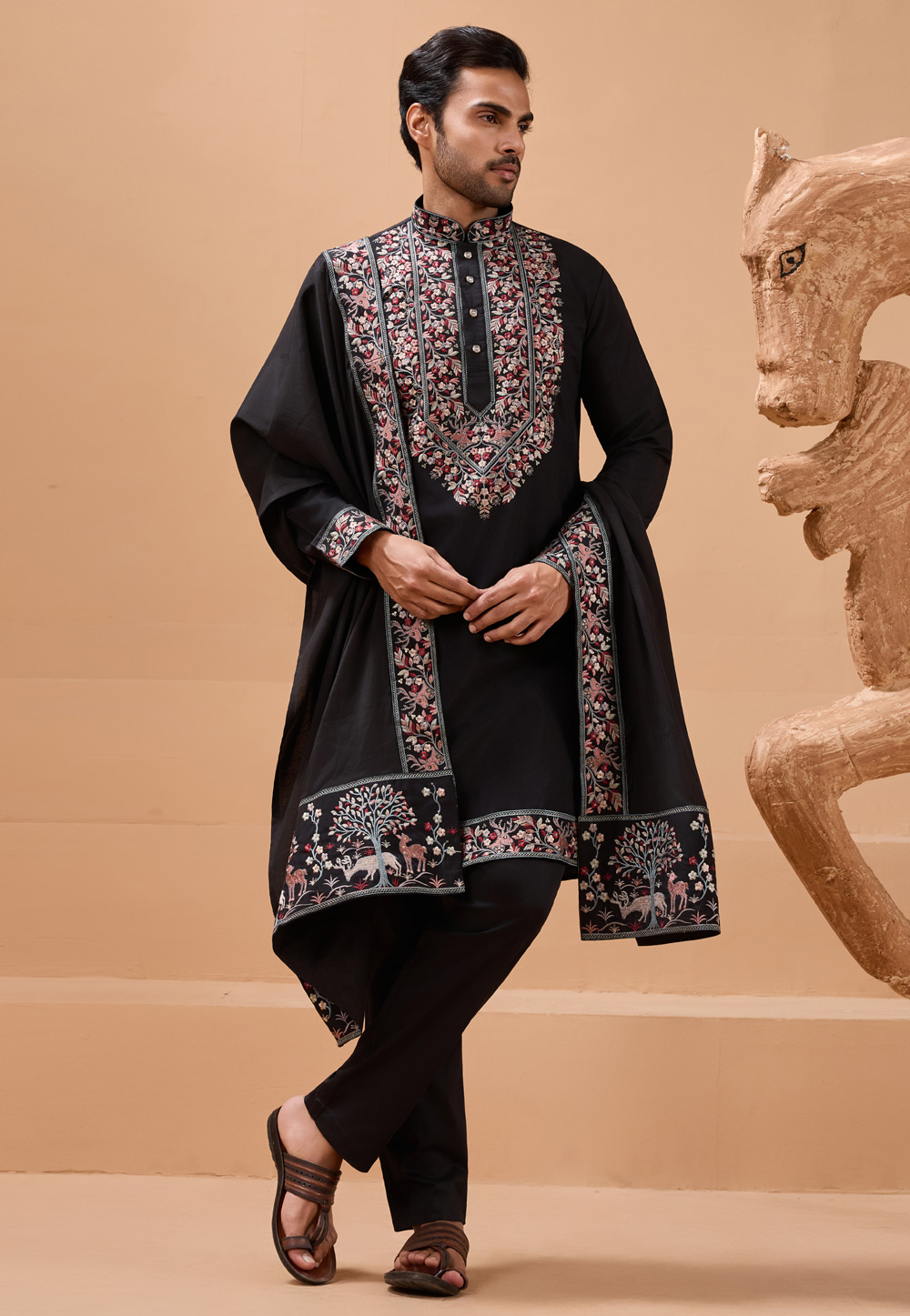 Black Viscose Kurta Pajama With Stole 321499