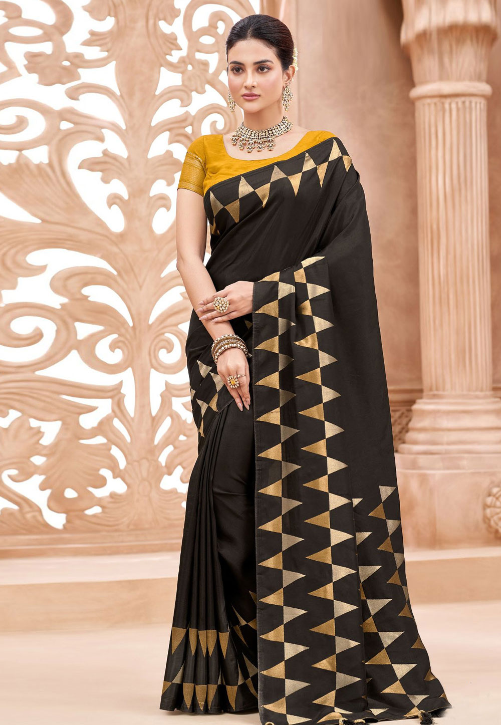 Black Viscose Saree With Blouse 325290
