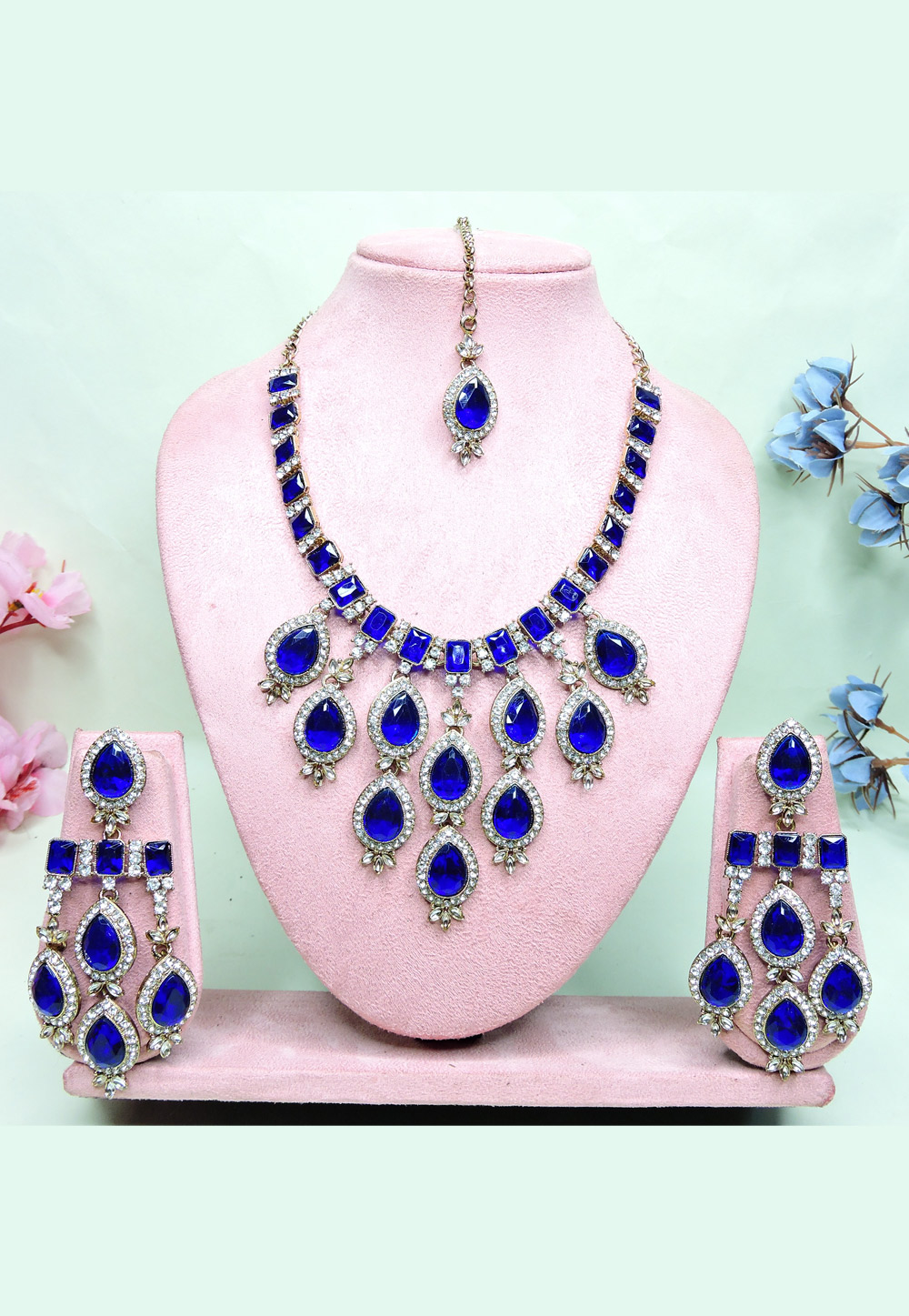 Blue Alloy Necklace Set With Earrings and Maang Tikka 312389