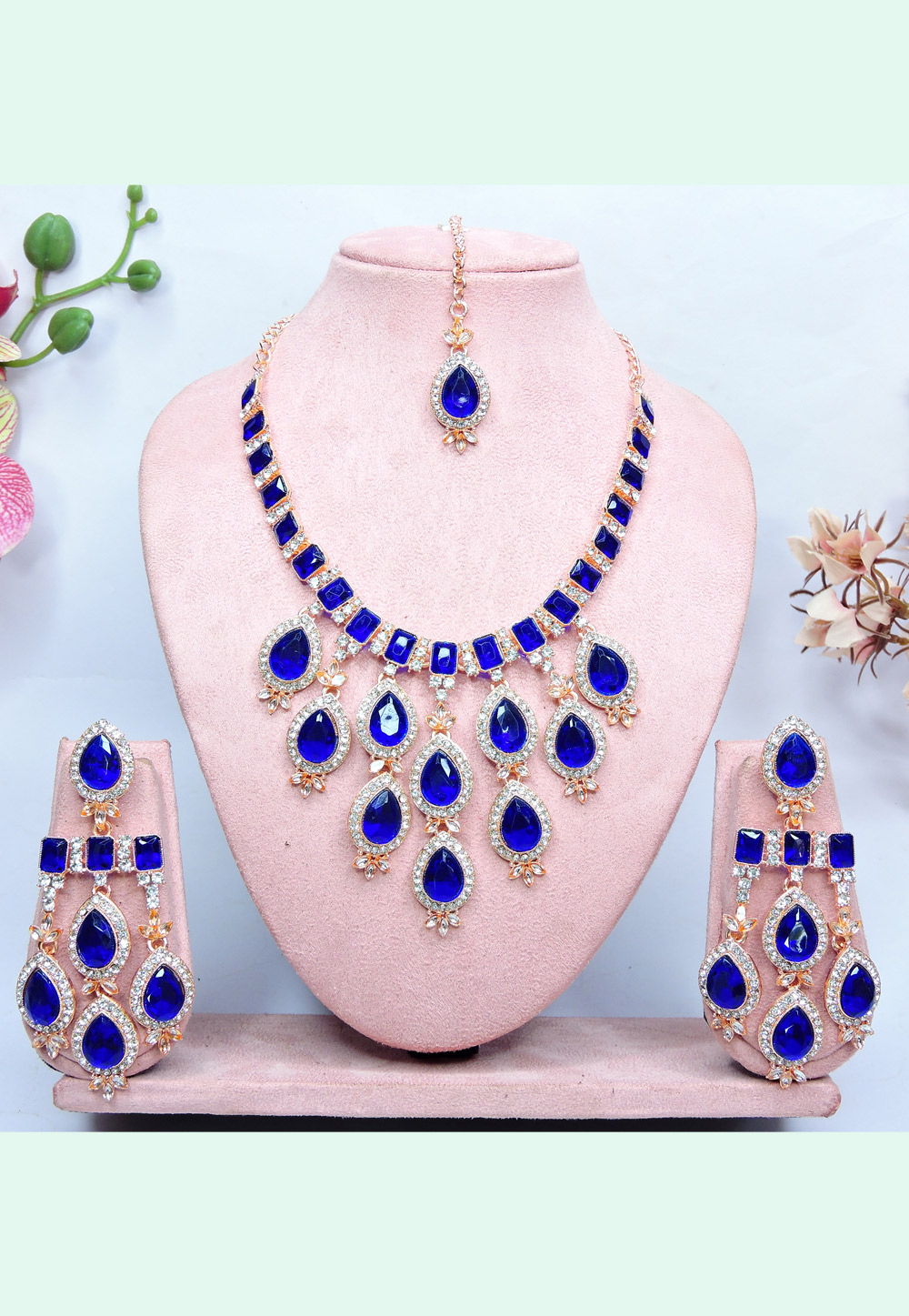 Blue Alloy Necklace Set With Earrings and Maang Tikka 312400