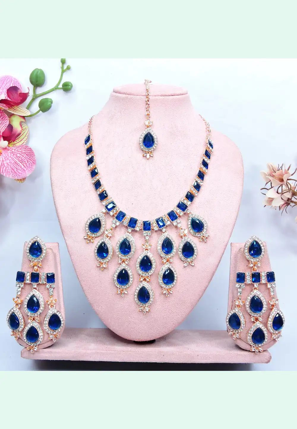 Blue Alloy Necklace Set With Earrings and Maang Tikka 312409