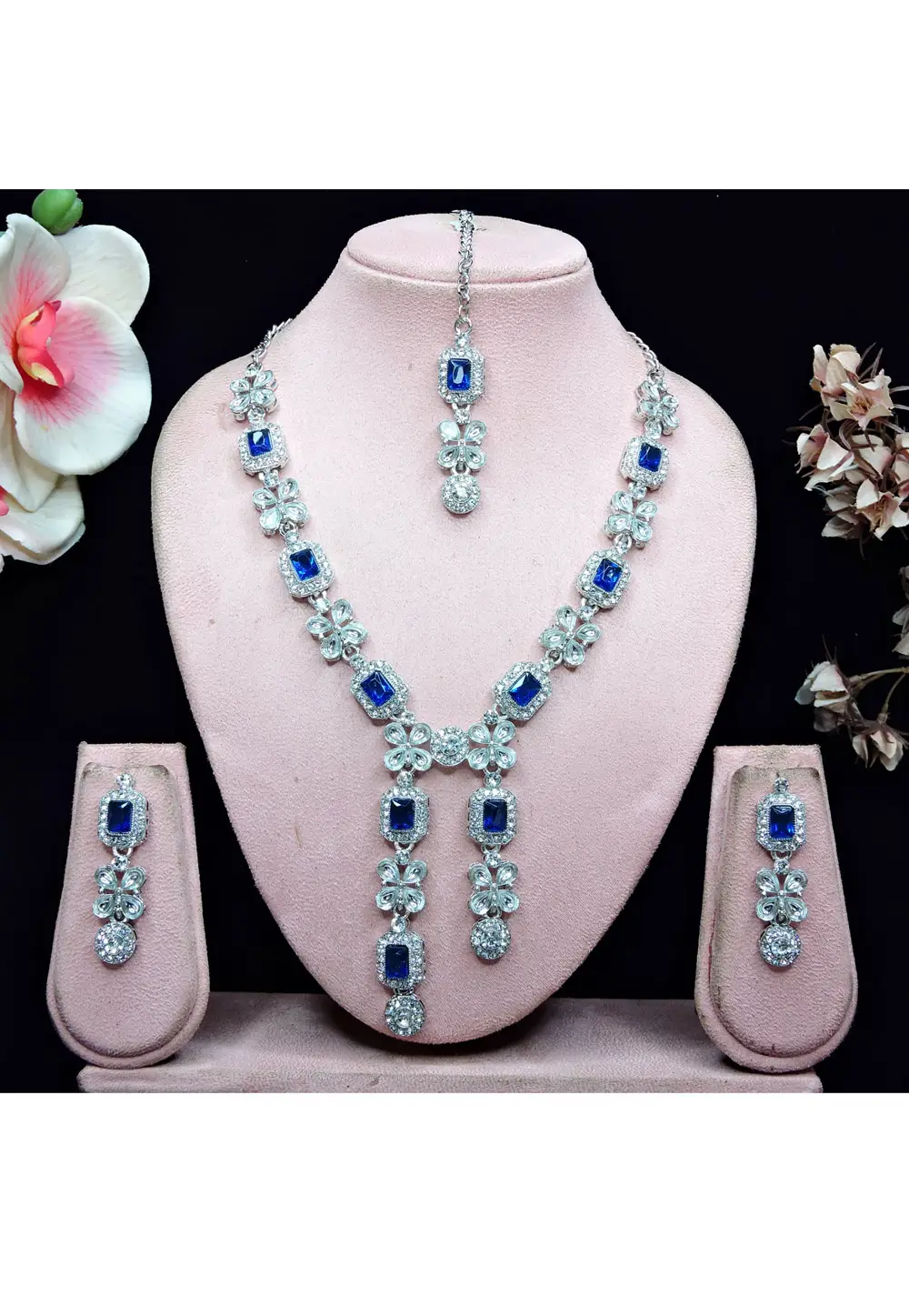 Blue Alloy Necklace Set With Earrings and Maang Tikka 336167