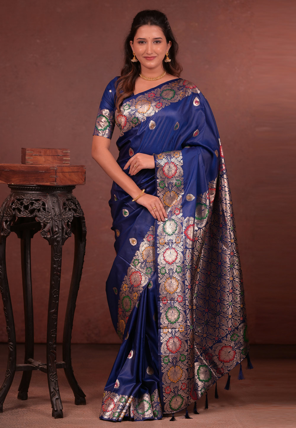 Blue Silk Saree With Blouse 329043
