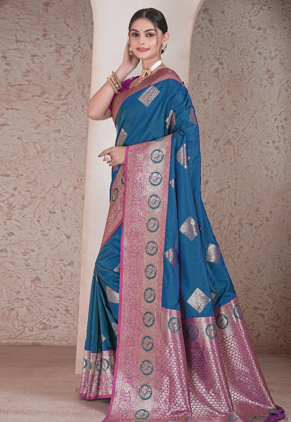 Blue Silk Saree With Blouse 312293