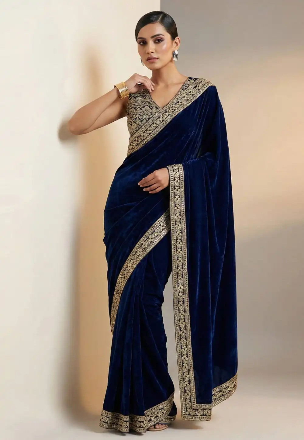 Blue Velvet Saree With Blouse 322353