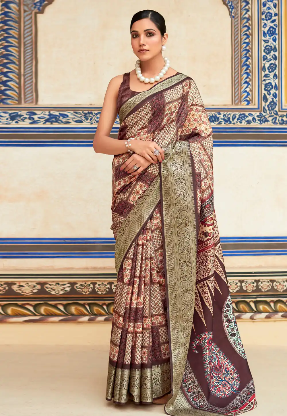 Brown Viscose Saree With Blouse 281827