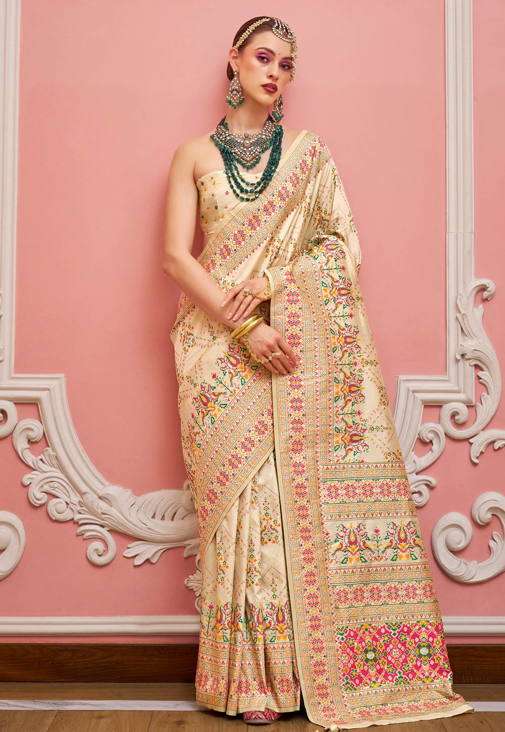 Cream Banarasi Silk Saree 320134