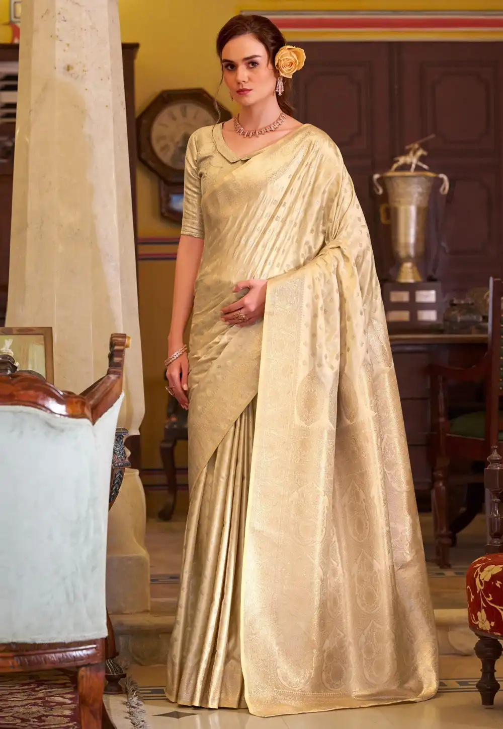 Cream Banarasi Silk Saree With Blouse 318346