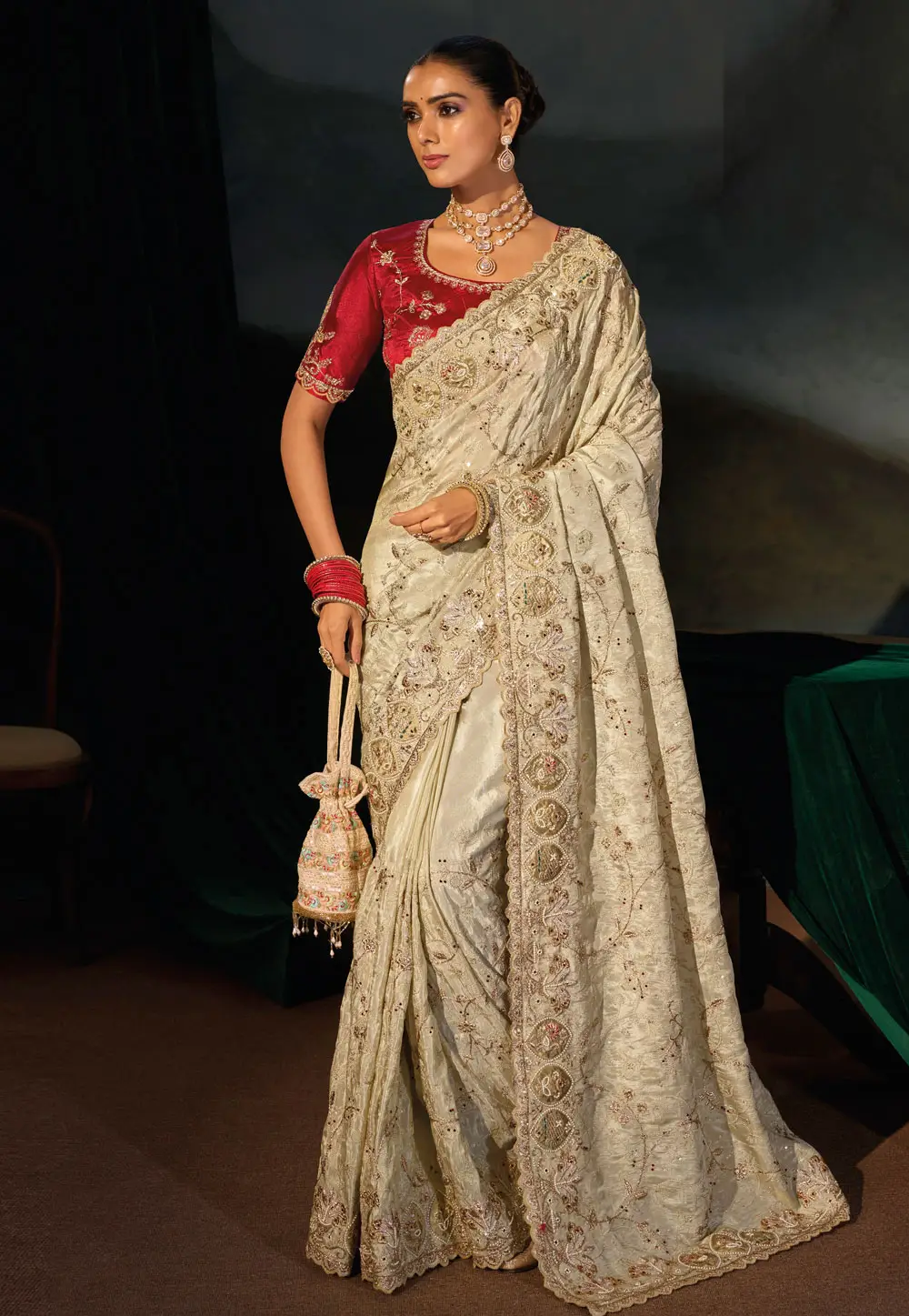 Cream Kanjivaram Silk Saree 335101
