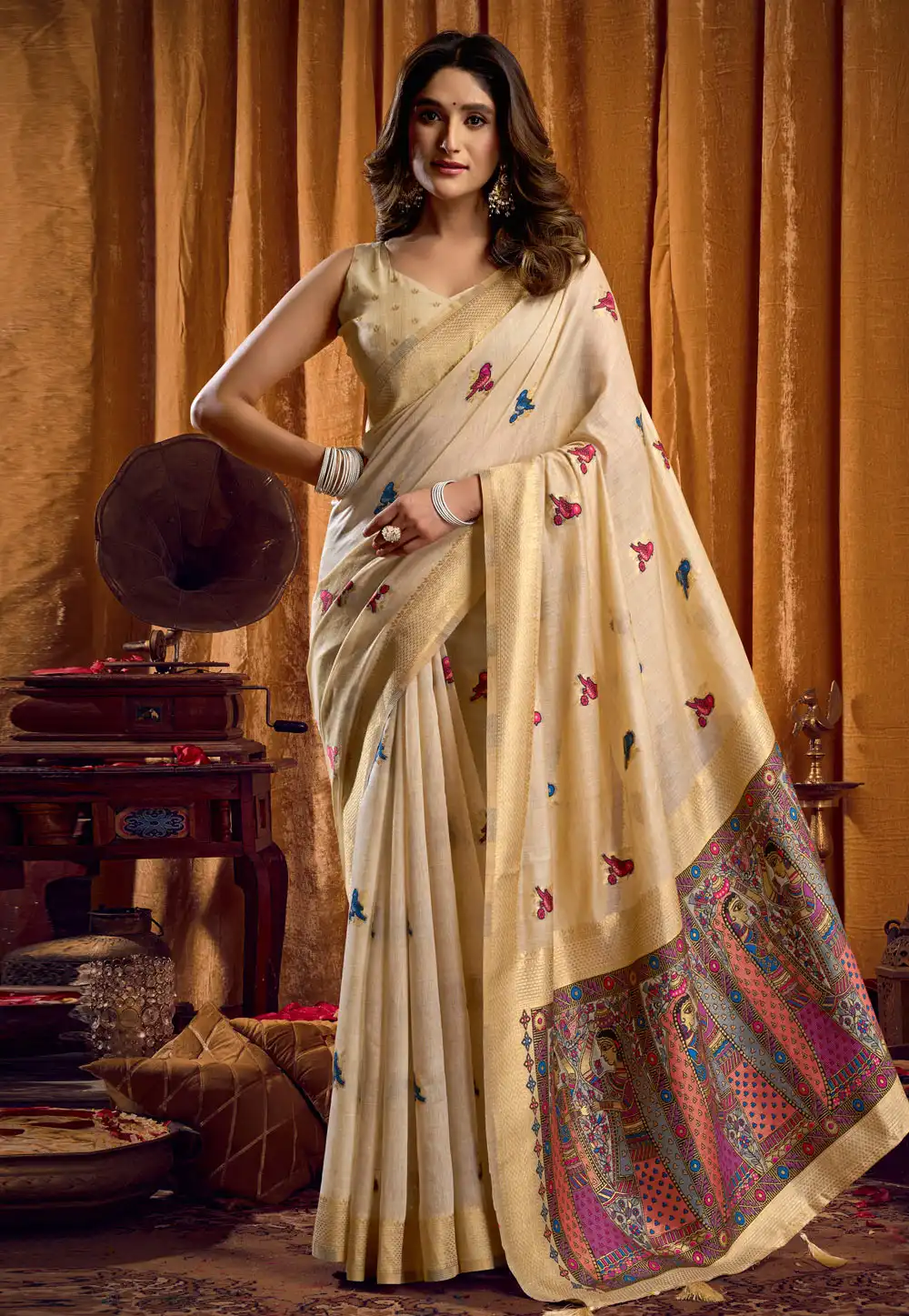 Cream Khadi Cotton Saree With Blouse 322538