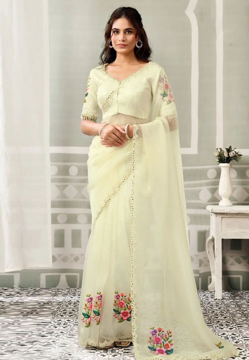 Cream Organza Saree With Blouse 334397