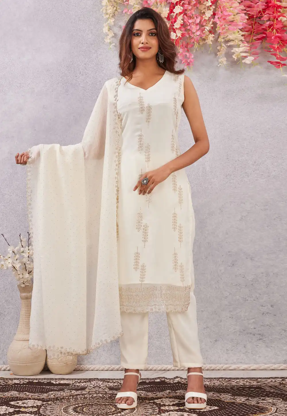 Cream Silk Pakistani Suit 324950