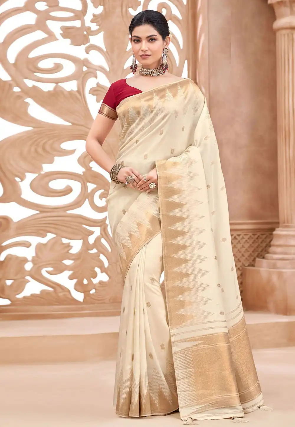 Cream Viscose Saree With Blouse 325293
