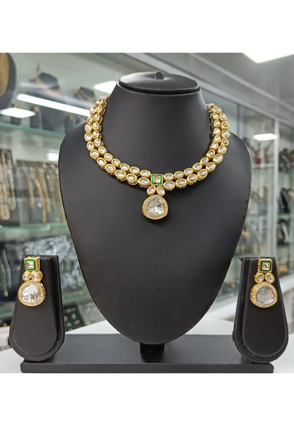 Golden Alloy Necklace With Earrings 330955