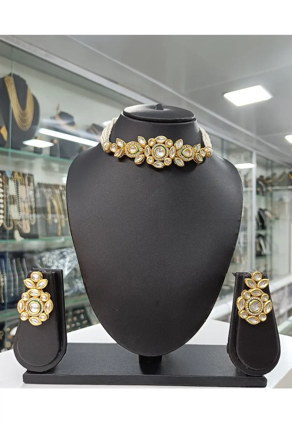 Golden Alloy Necklace With Earrings 330956