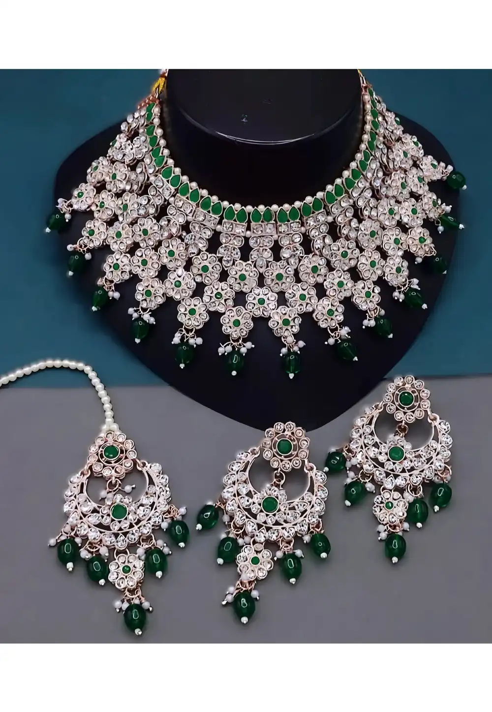 Green Alloy Necklace Set With Earrings and Maang Tikka 328419