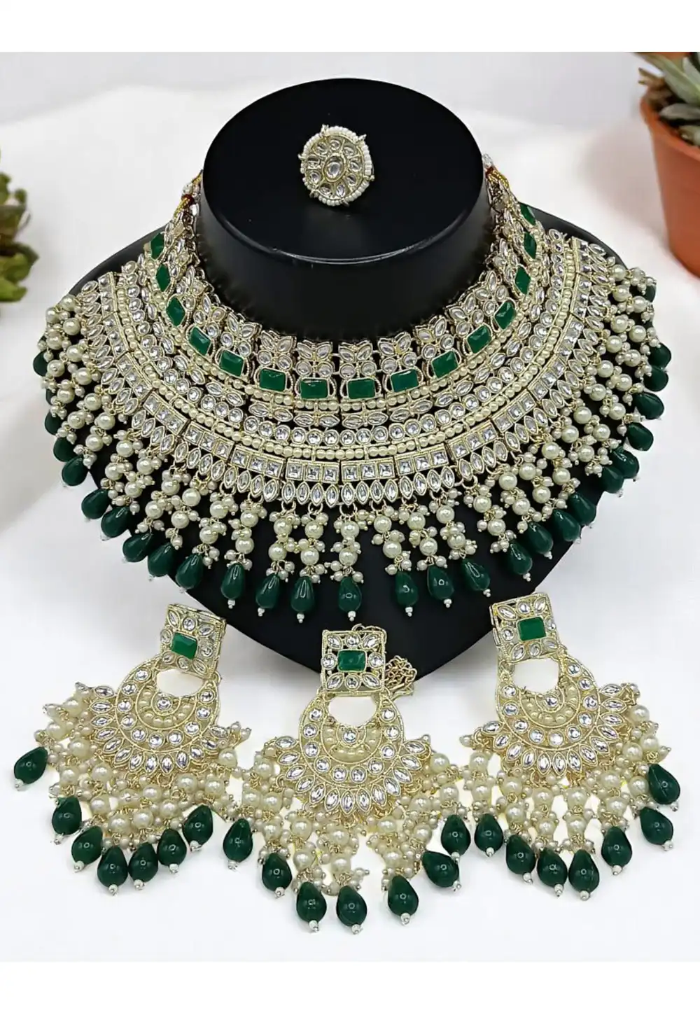 Green Alloy Necklace Set With Earrings and Maang Tikka 328423