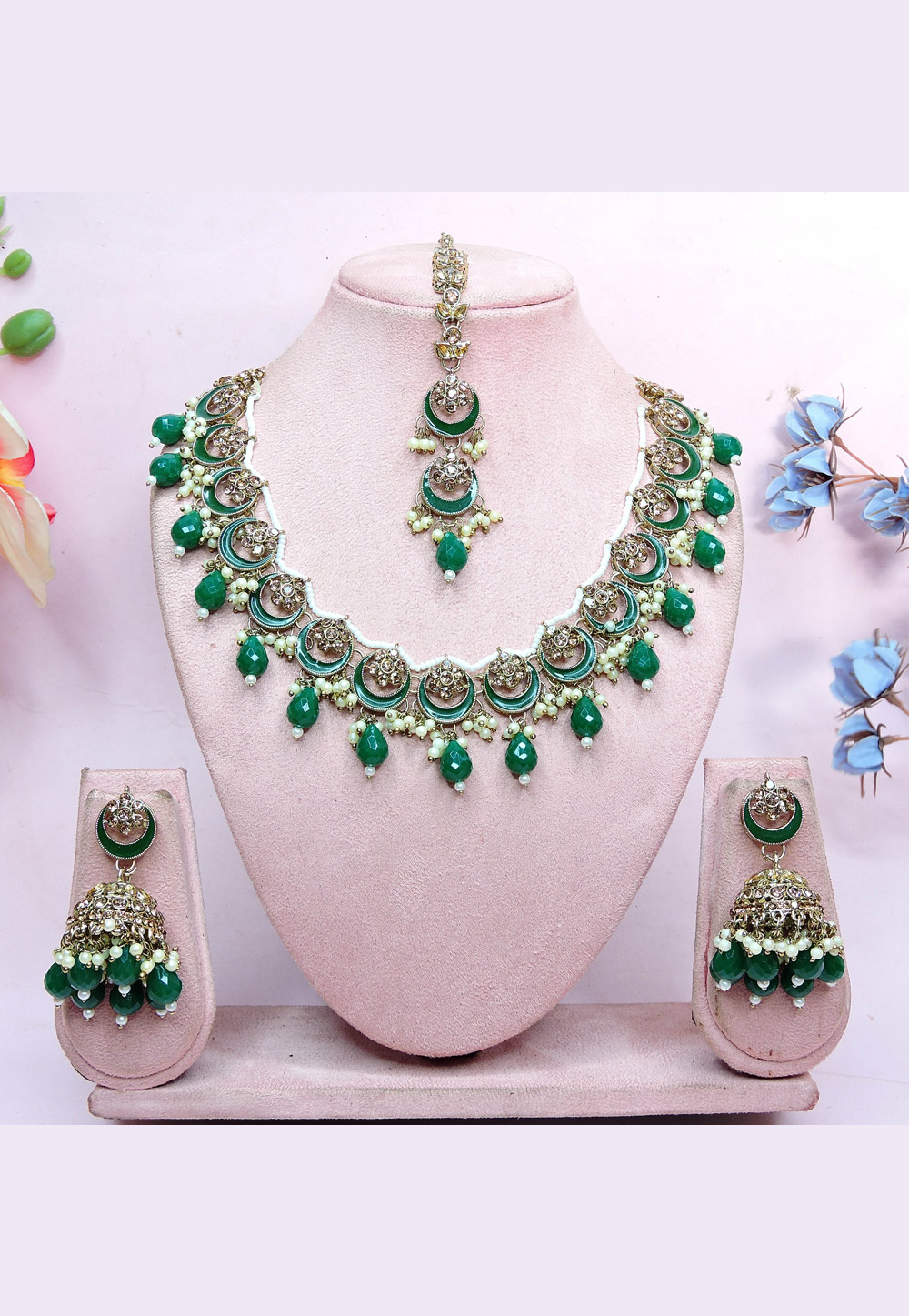 Green Alloy Necklace Set With Earrings and Maang Tikka 312365