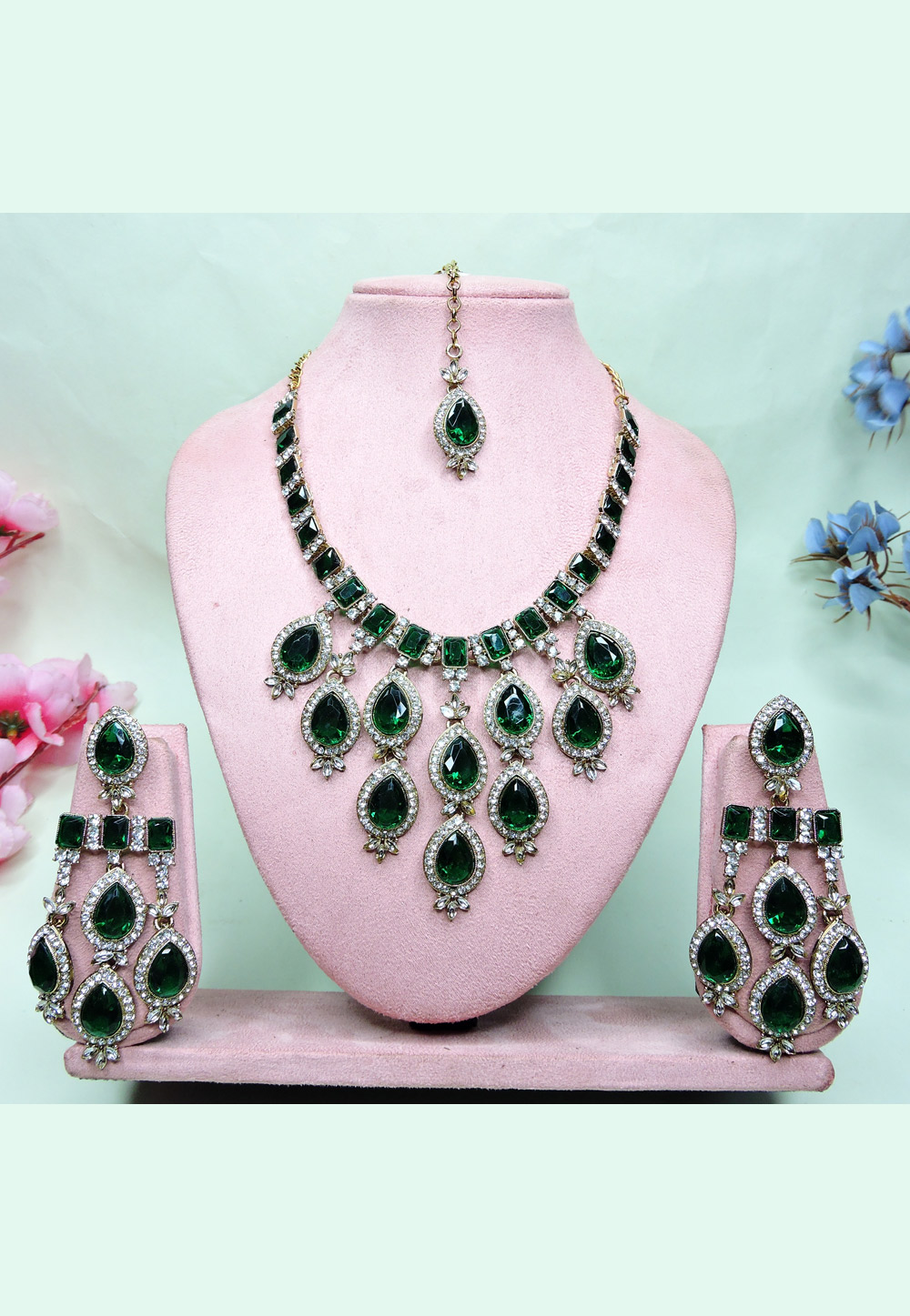 Green Alloy Necklace Set With Earrings and Maang Tikka 312391