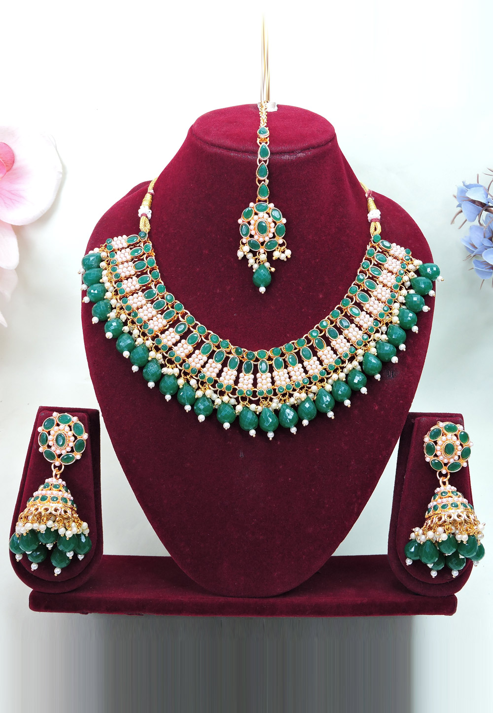 Green Alloy Necklace Set With Earrings and Maang Tikka 312592