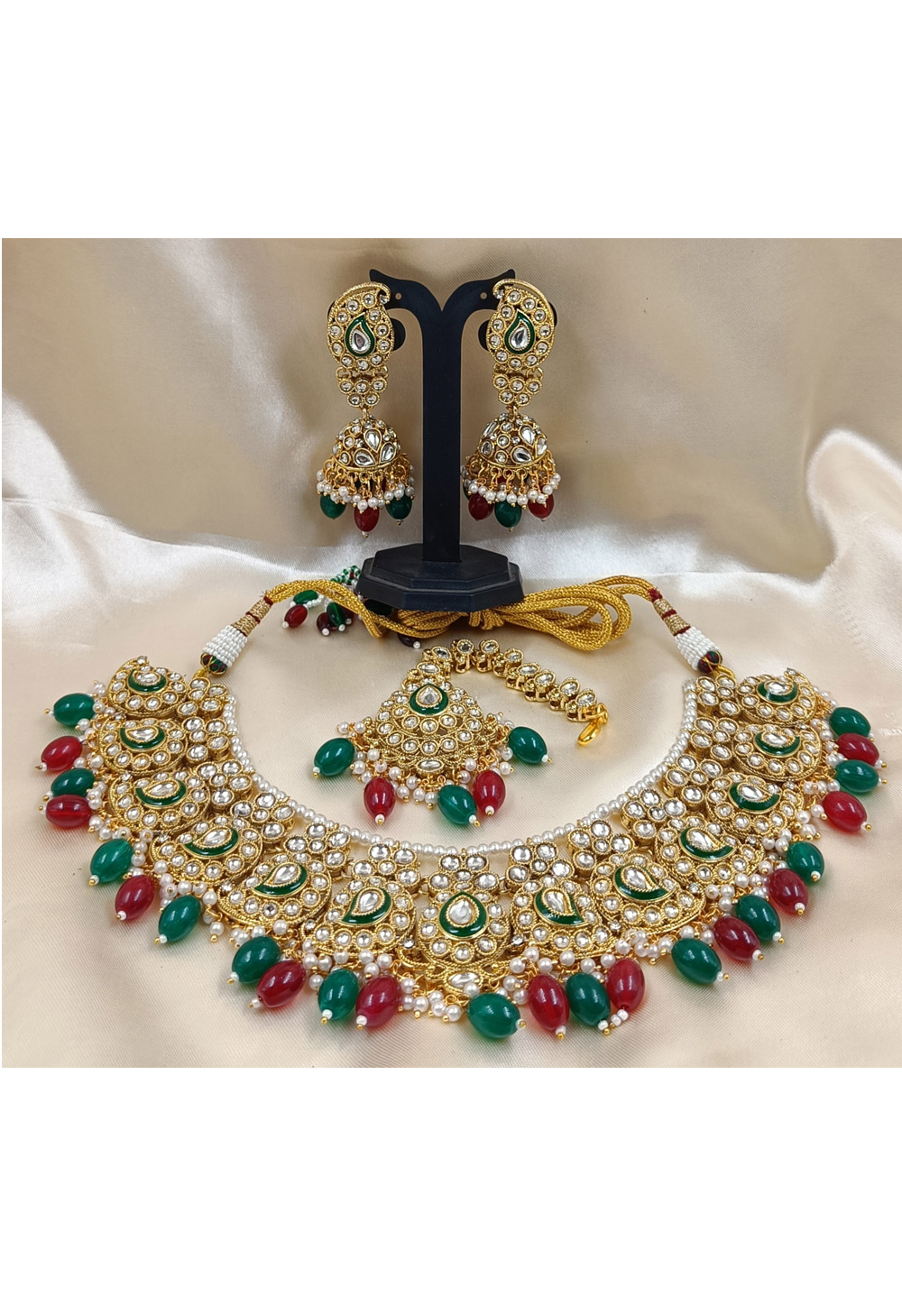 Green Alloy Necklace Set With Earrings and Maang Tikka 322080