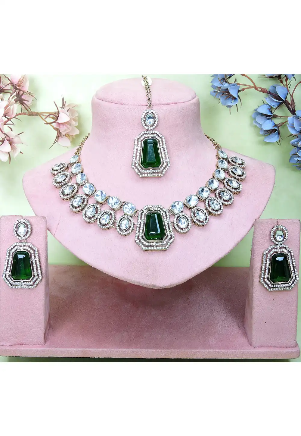 Green Alloy Necklace Set With Earrings and Maang Tikka 329837