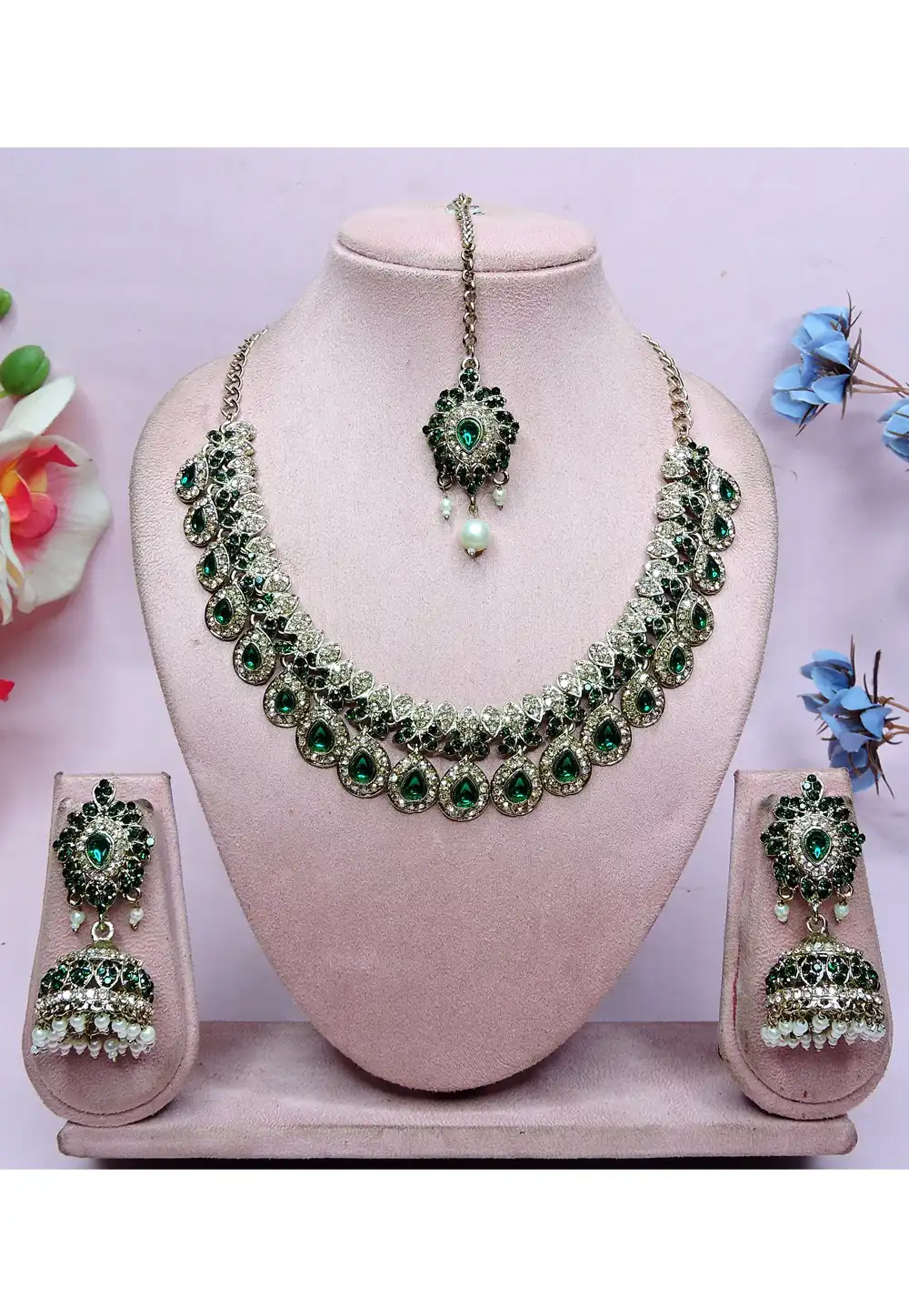 Green Alloy Necklace Set With Earrings and Maang Tikka 330225