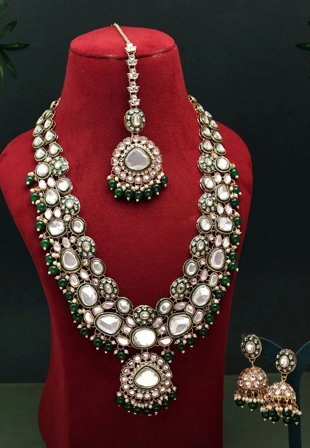 Green Alloy Necklace Set With Earrings and Maang Tikka 333468