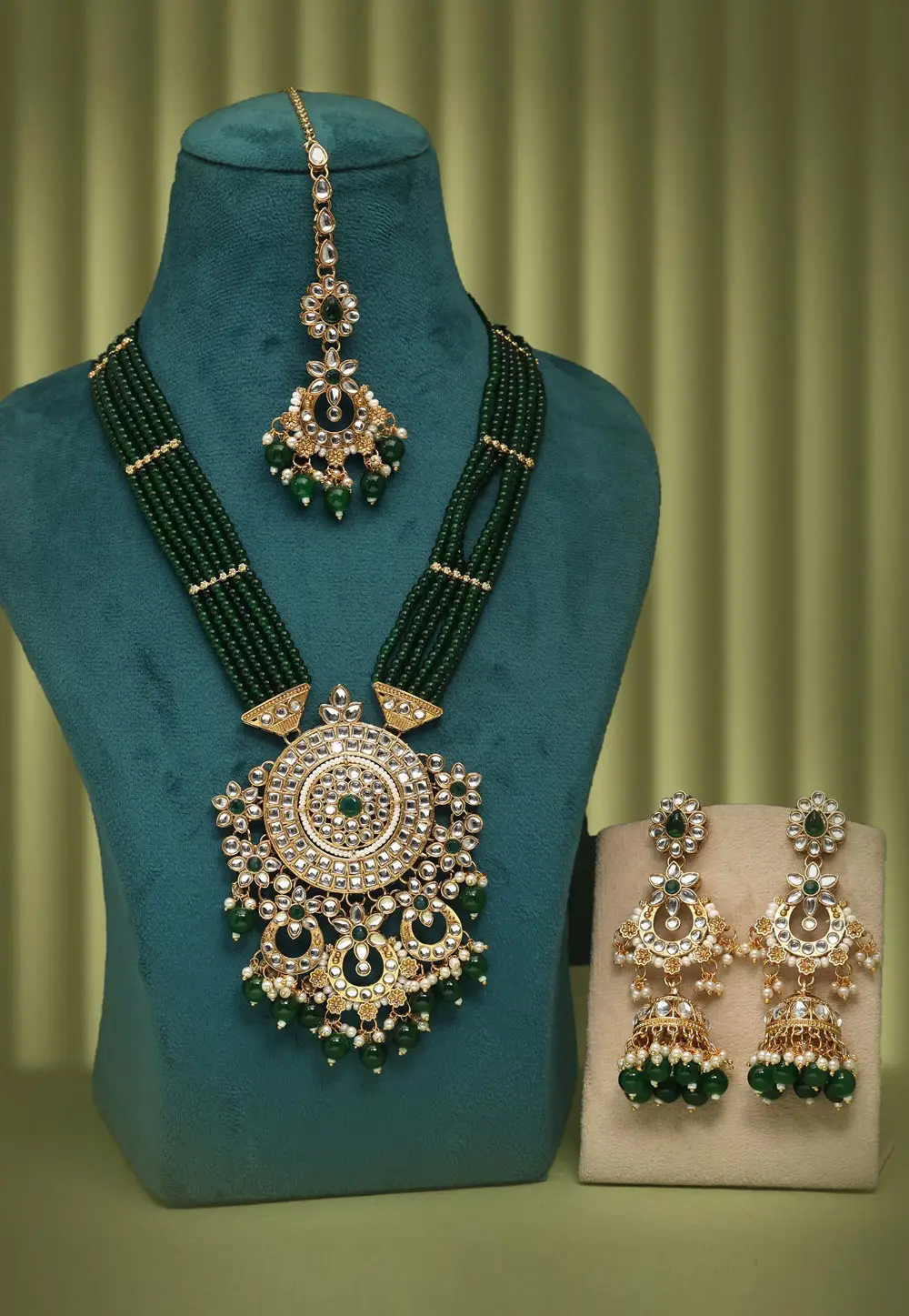 Green Alloy Necklace Set With Earrings and Maang Tikka 333470