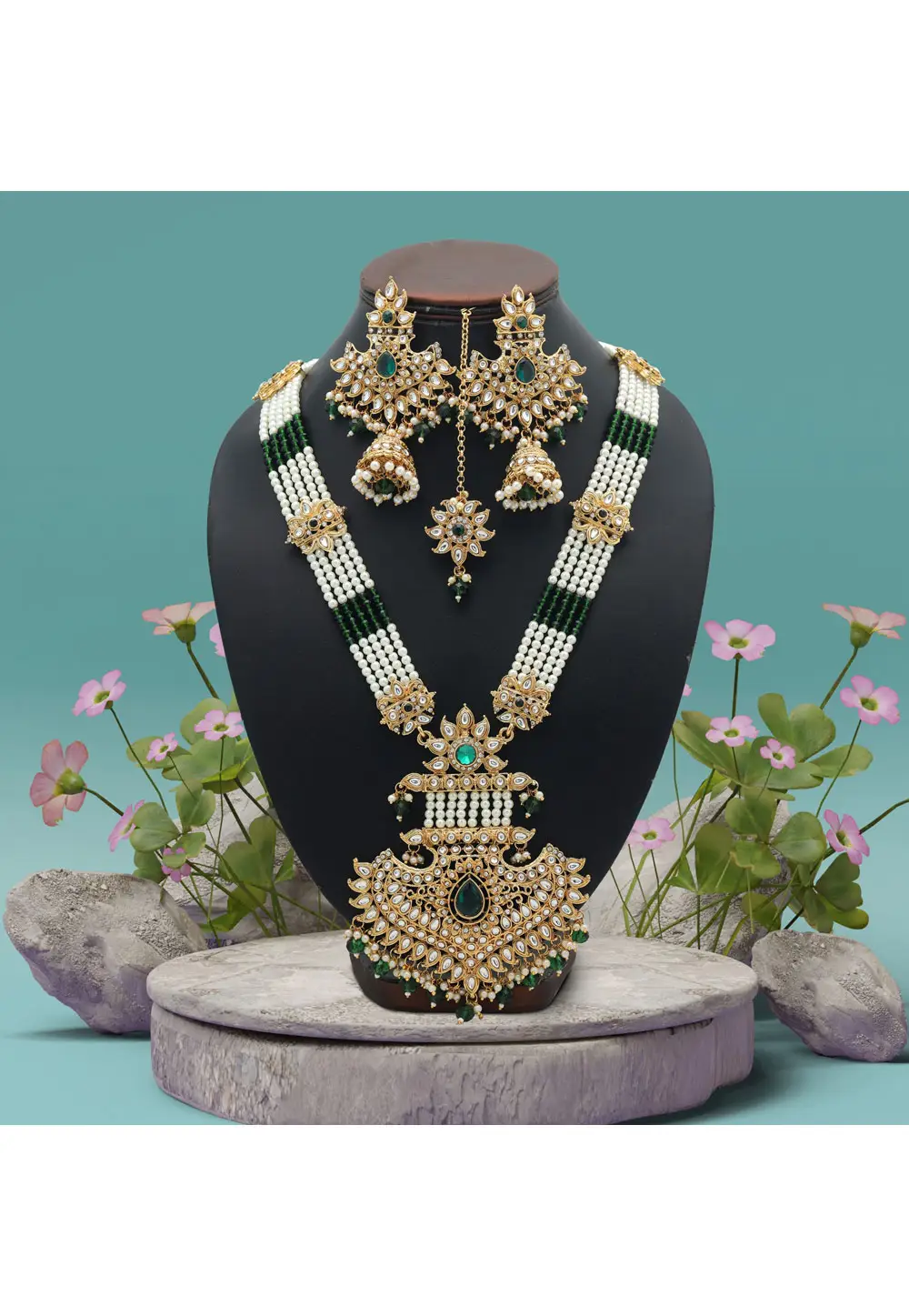 Green Alloy Necklace Set With Earrings and Maang Tikka 334090