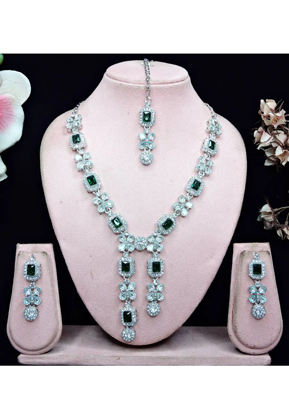 Green Alloy Necklace Set With Earrings and Maang Tikka 336160