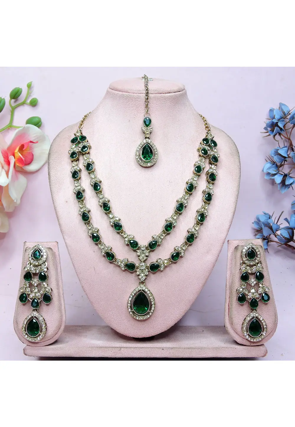 Green Alloy Necklace Set With Earrings and Maang Tikka 336719