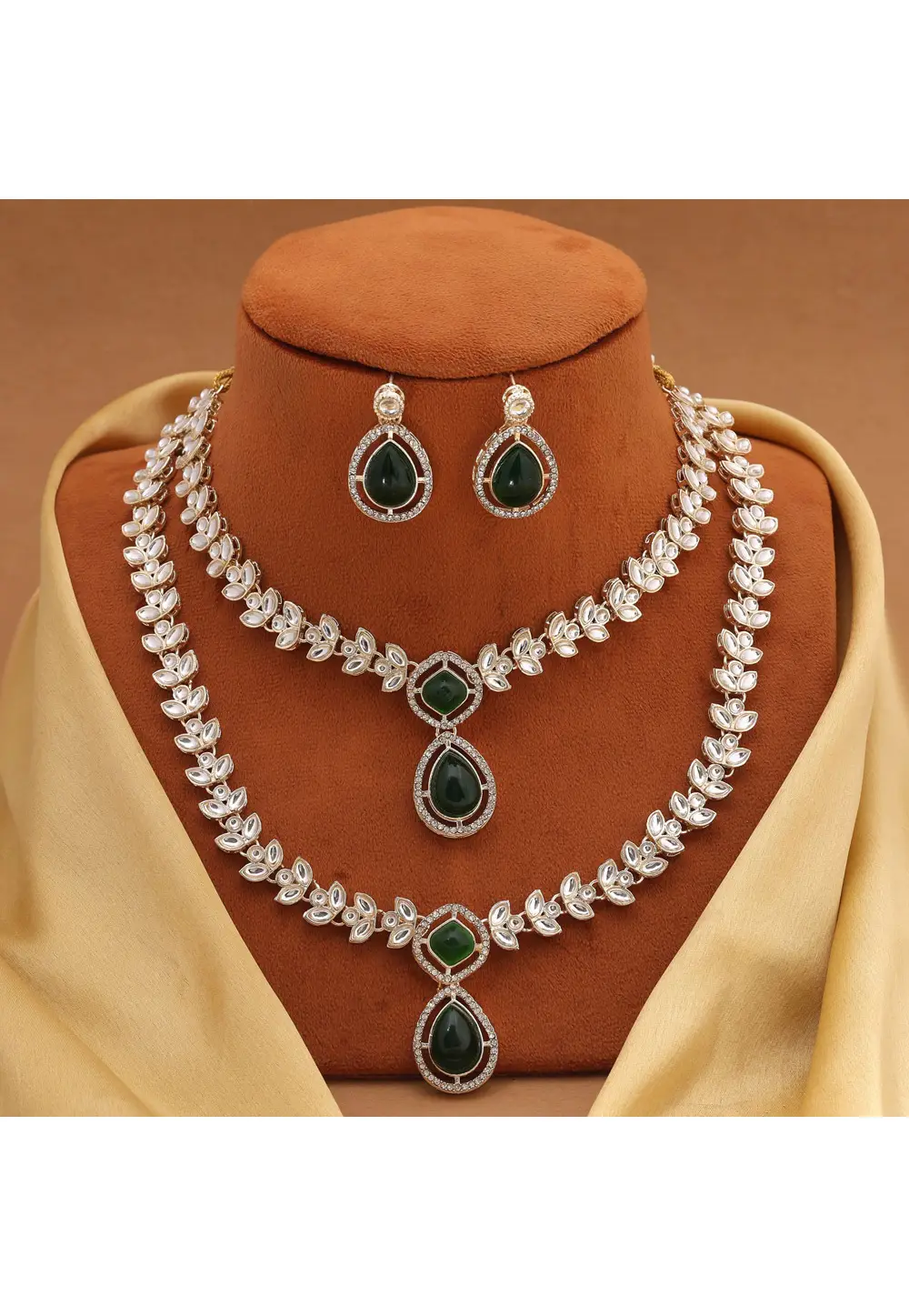 Green Alloy Necklace With Earrings 334078