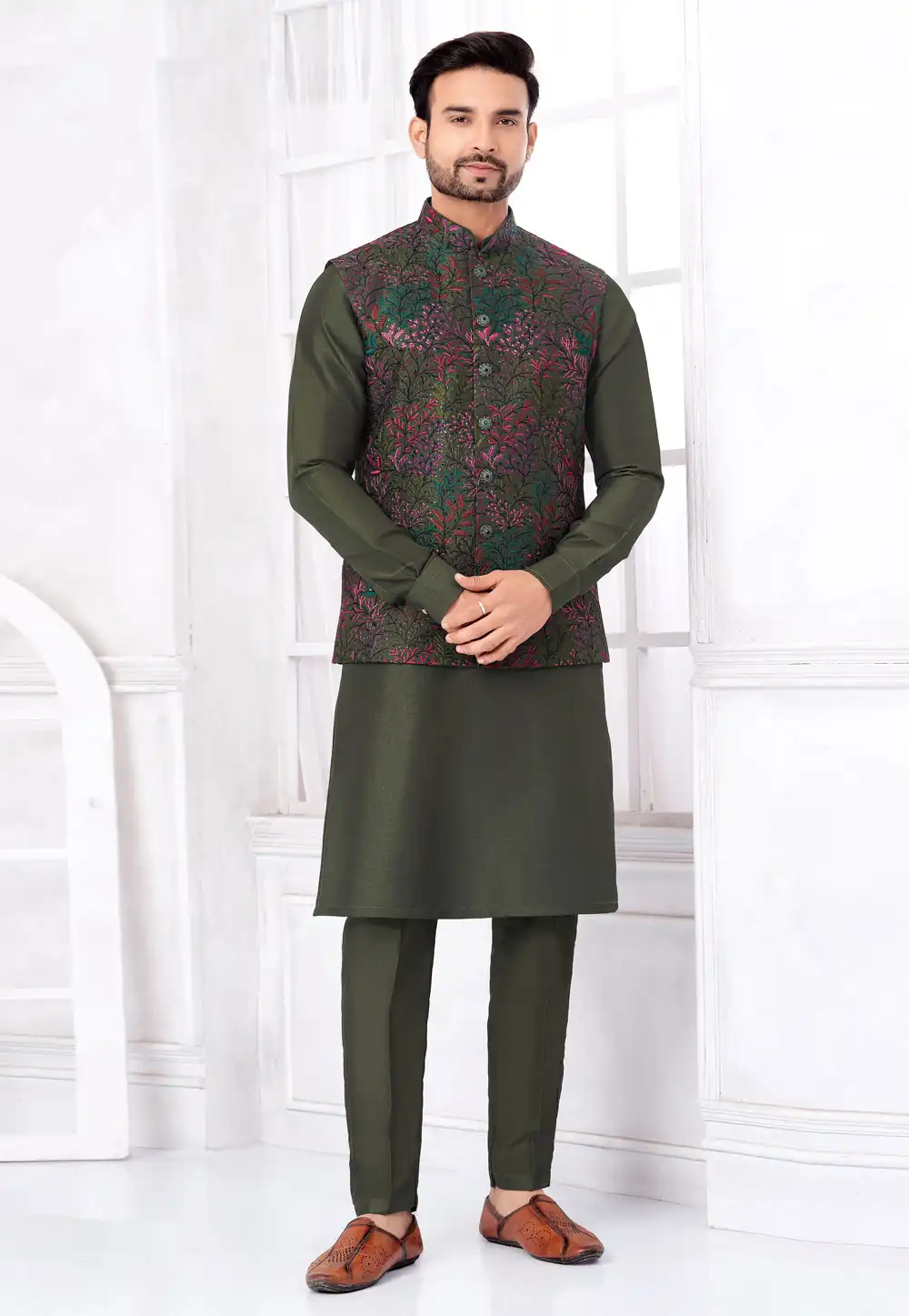 Green Art Silk Kurta Pajama With Jacket 322320