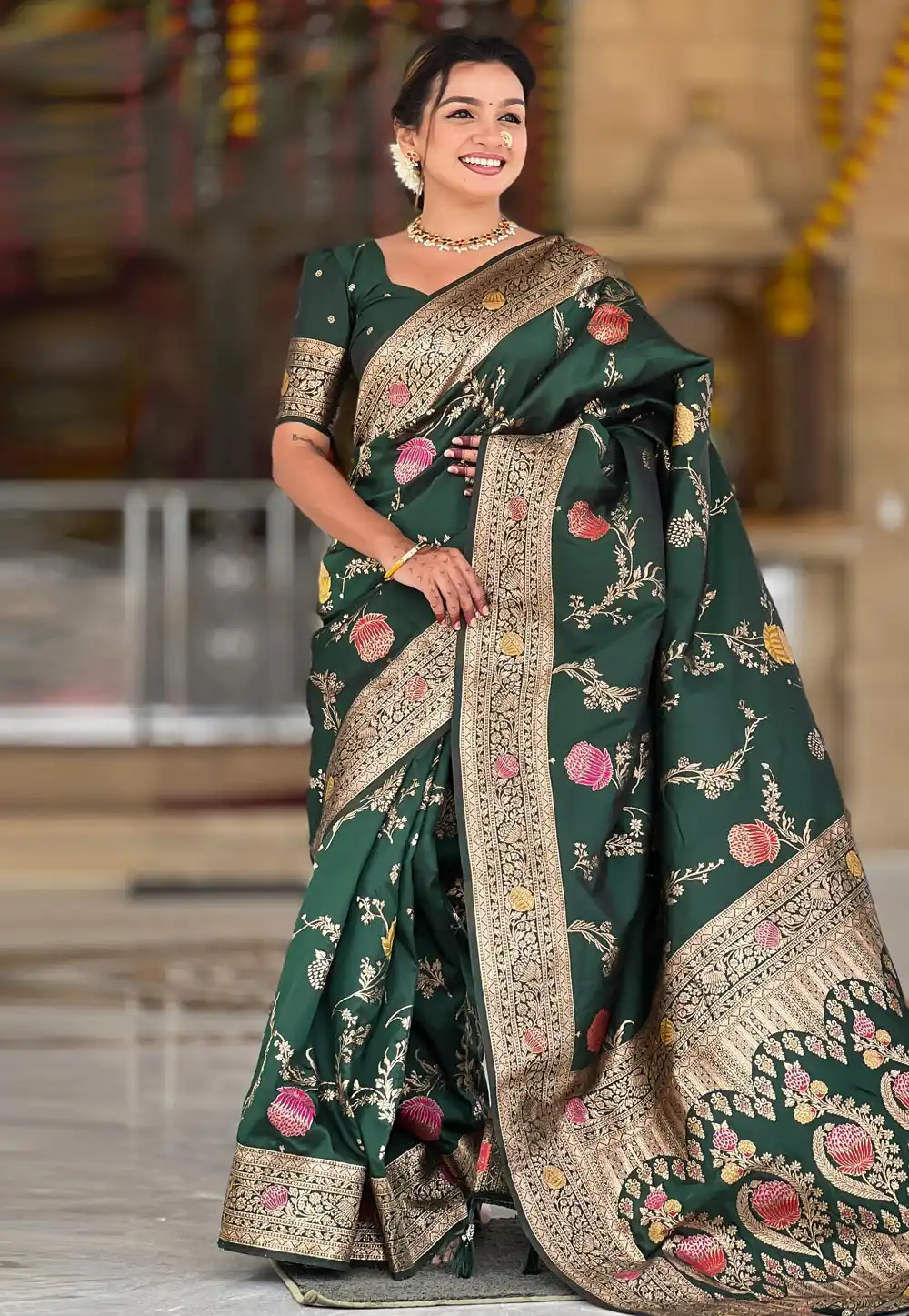 Green Banarasi Silk Saree With Blouse 321972
