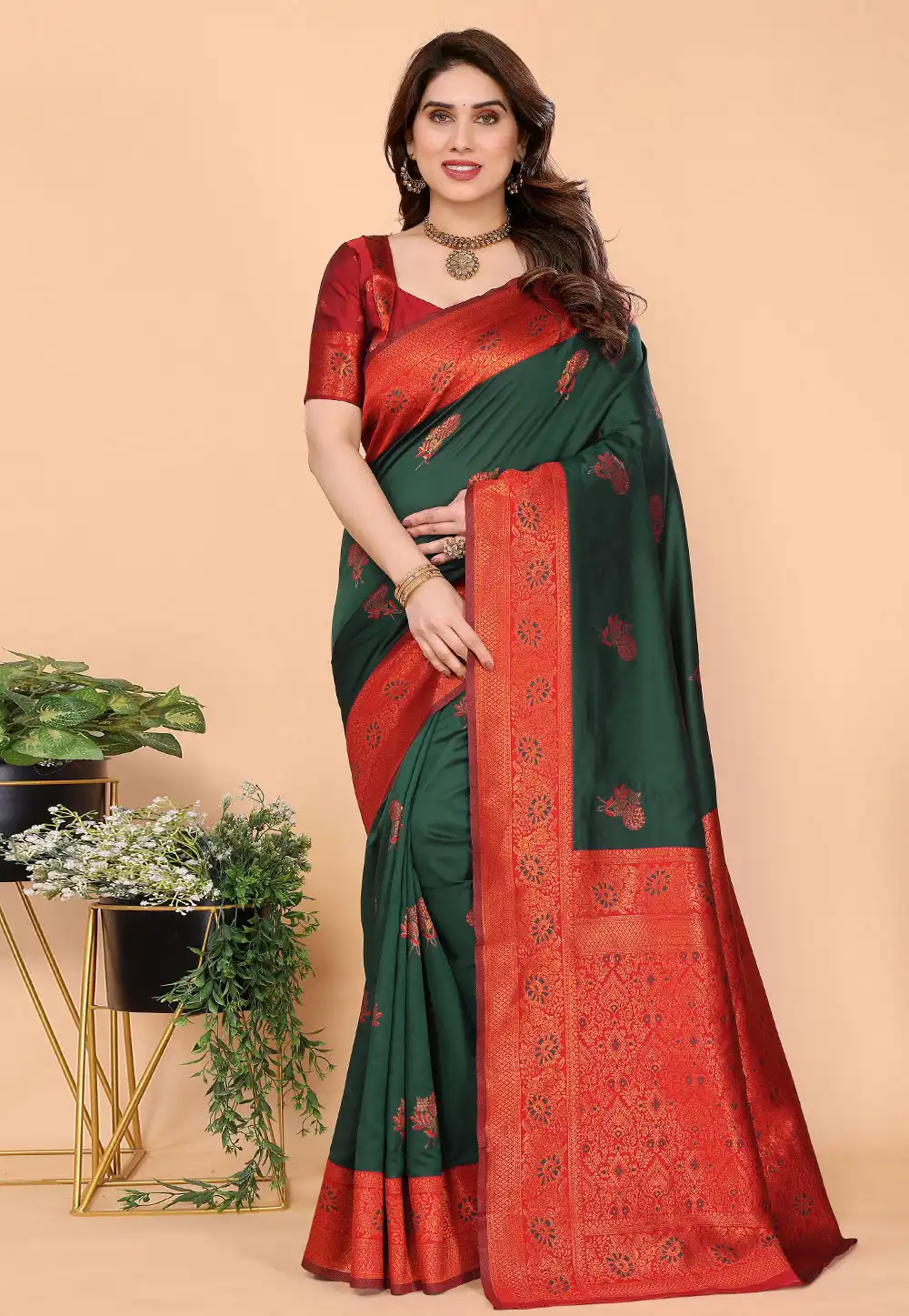 Green Banarasi Silk Saree With Blouse 311493