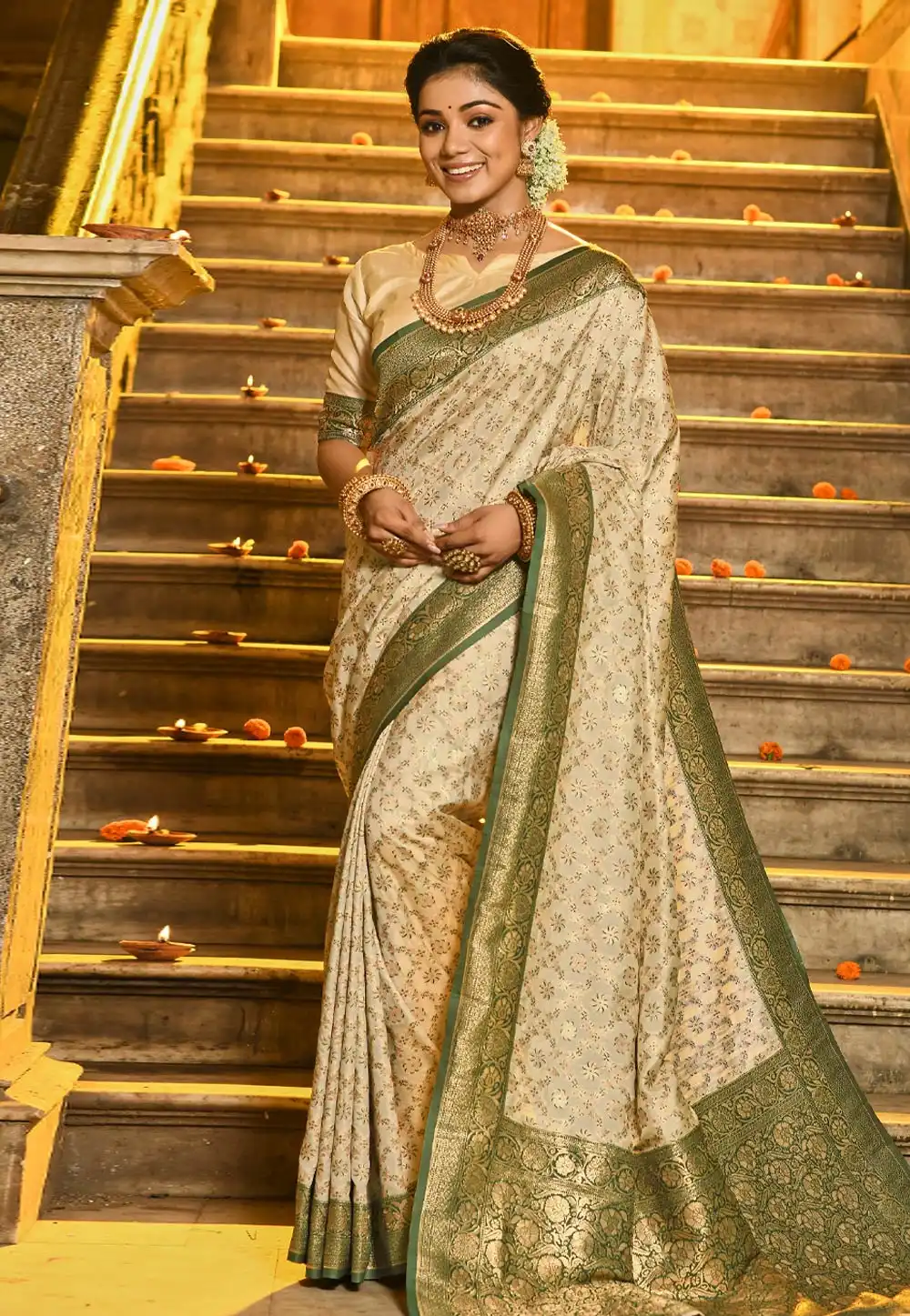 Cream Banarasi Silk Saree With Blouse 311380