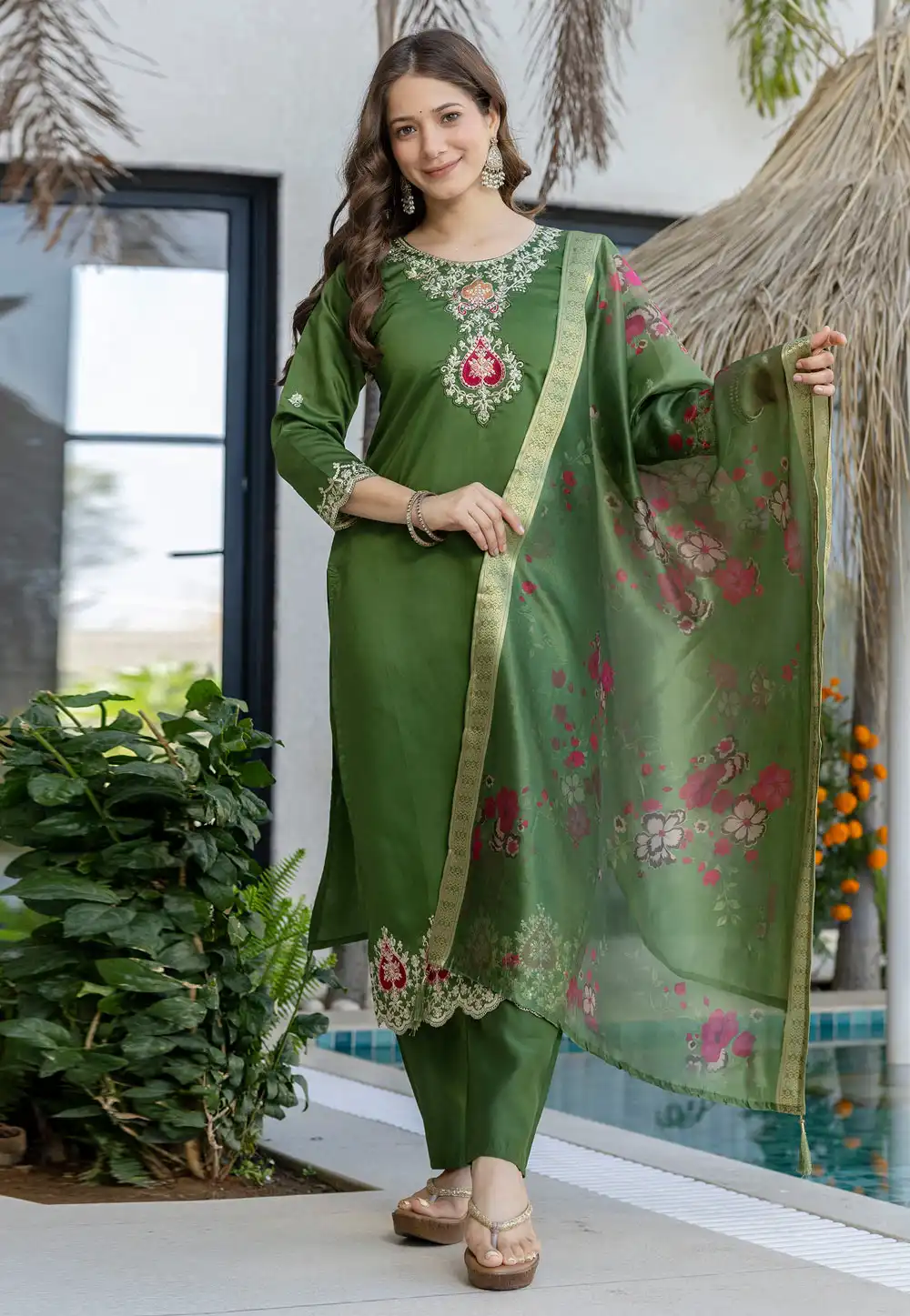 Green Chanderi Readymade Pakistani Suit 324945