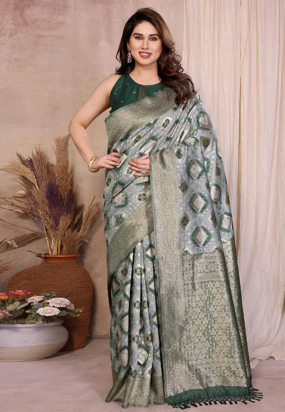Green Cotton Saree With Blouse 331009