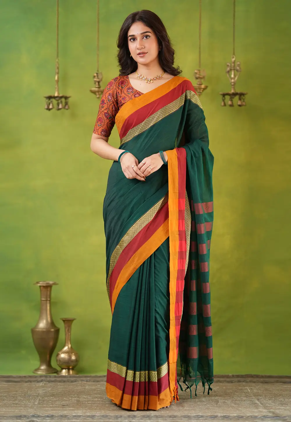 Green Cotton Saree With Blouse 332730
