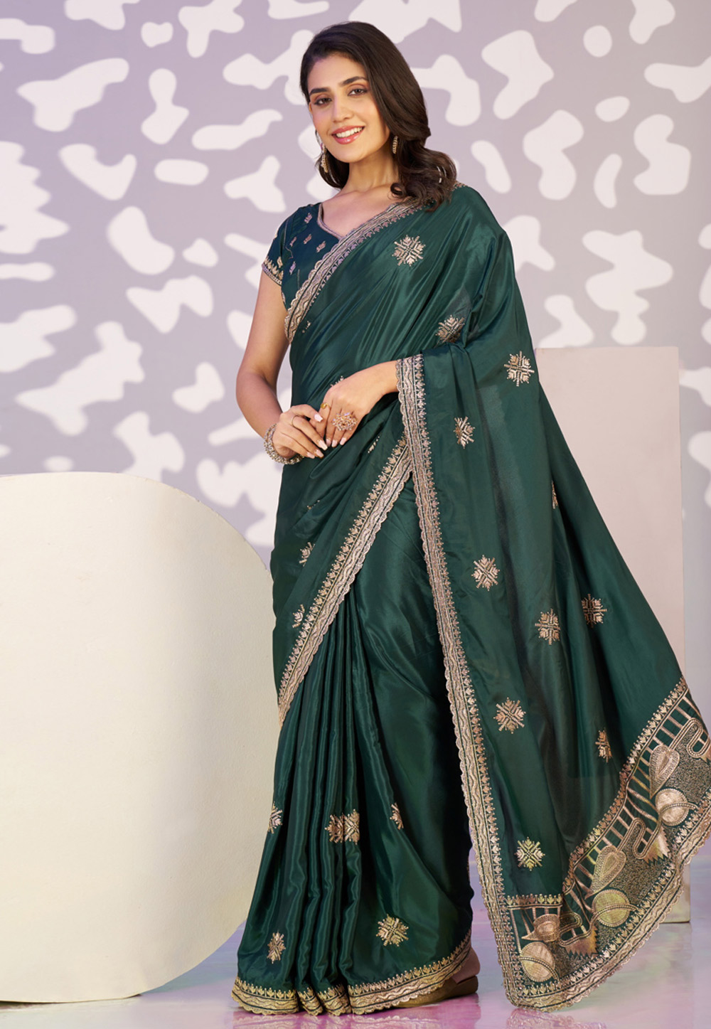 Green Crepe Saree With Blouse 323934