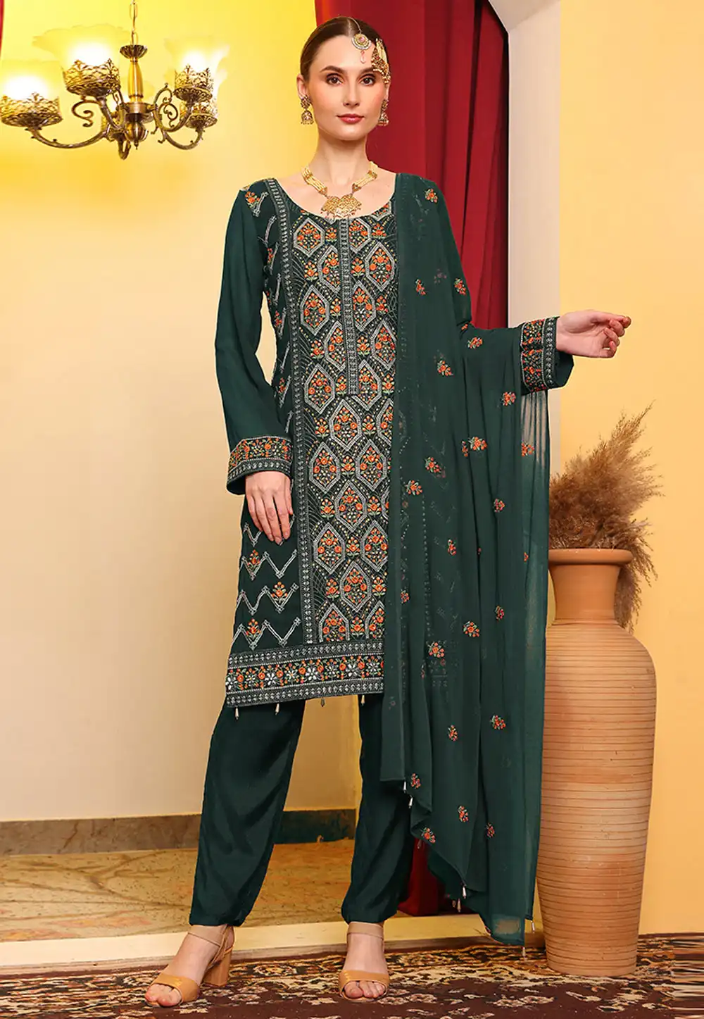 Green Faux Georgette Embroidered Pakistani Suit 319943