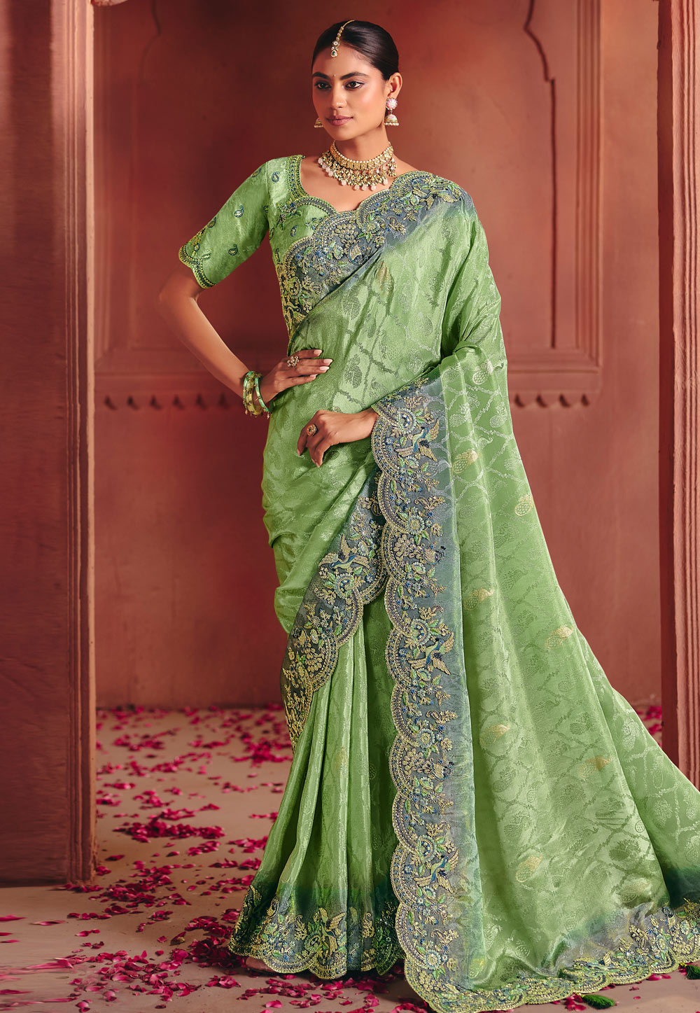 Green Jacquard Saree With Blouse 324670