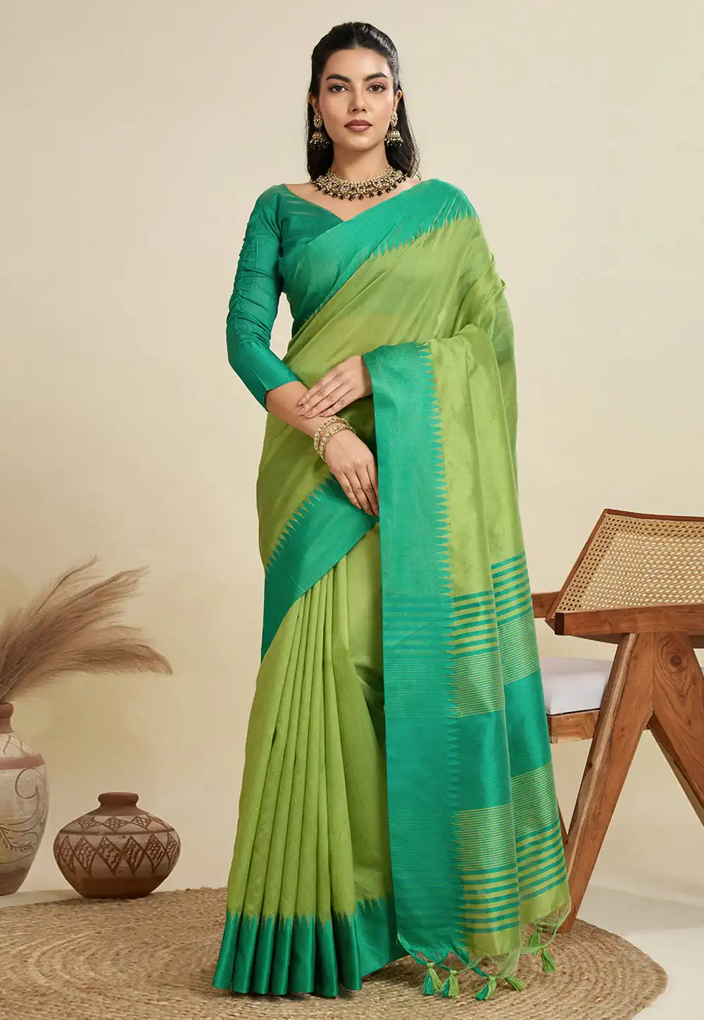 Green Khadi Saree With Blouse 314071