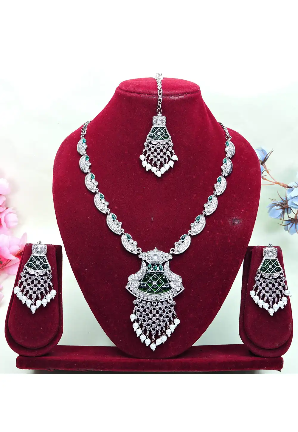 Green Oxidised Necklace Set With Earrings and Maang Tikka For Navratri 312766