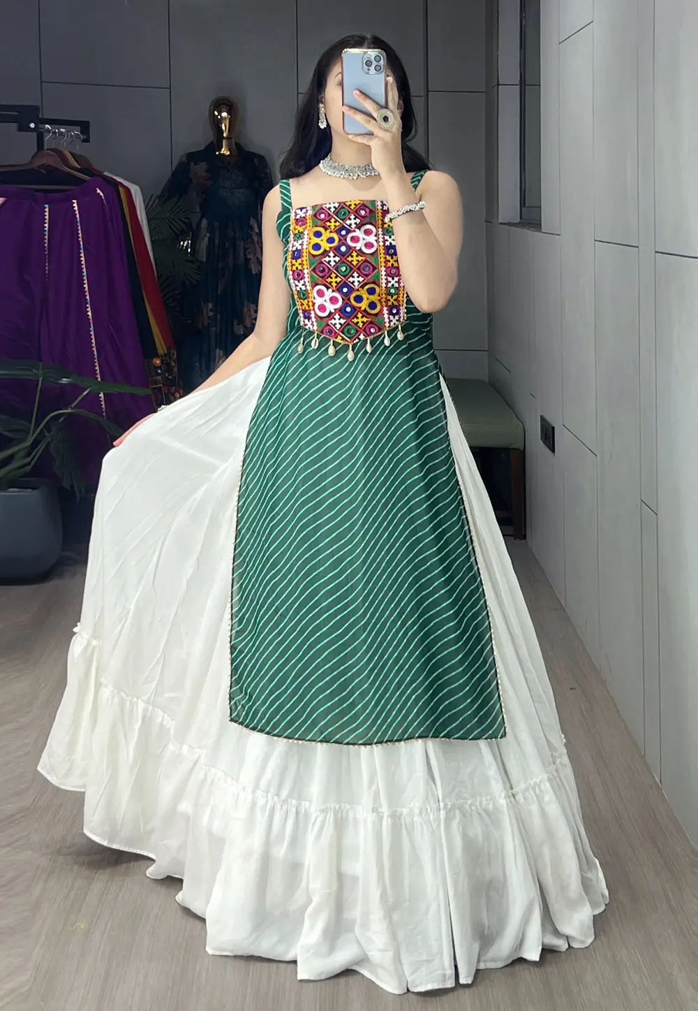 Green Rayon Navratri Chaniya Choli 333015