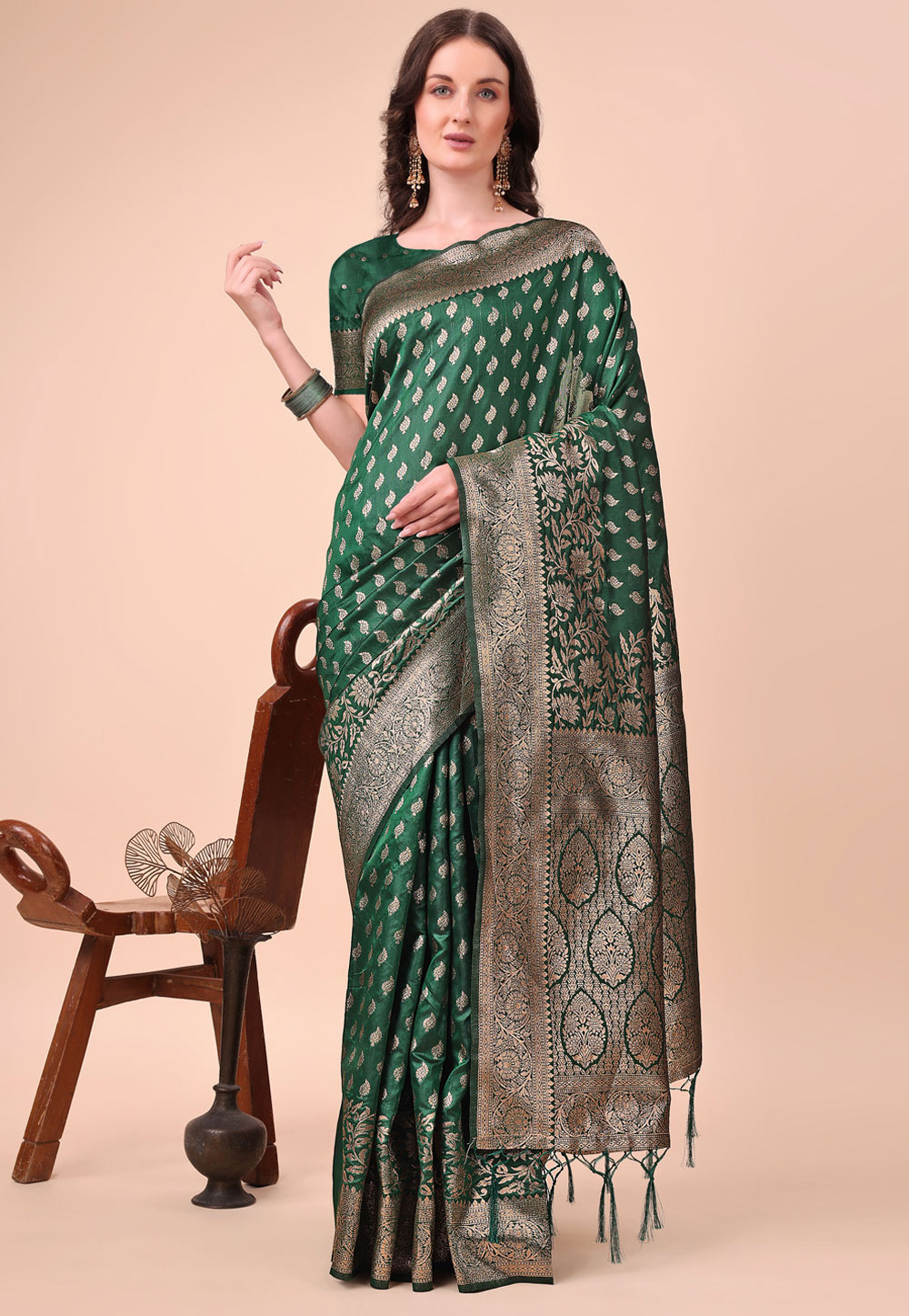 Green Silk Saree With Blouse 308646