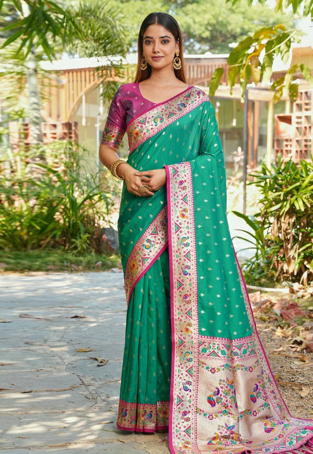Green Silk Saree With Blouse 327560